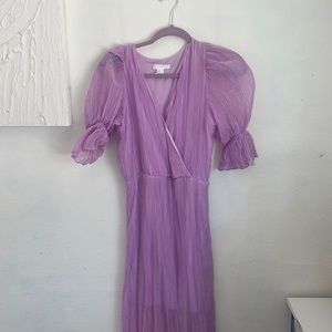 Beautiful violet/pink dress that Accentuate your figure